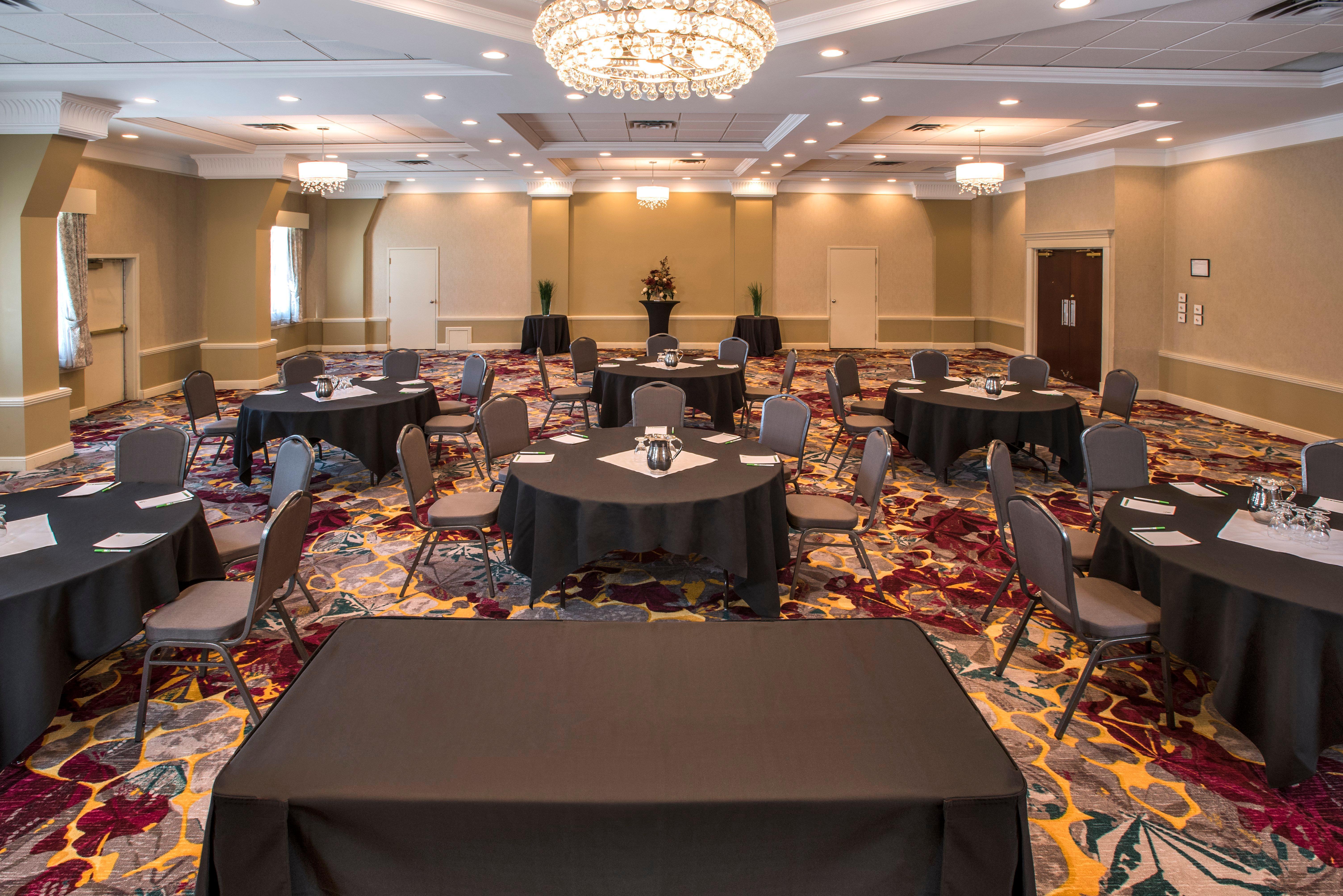 Holiday Inn Conference Centre Edmonton South By Ihg Kültér fotó