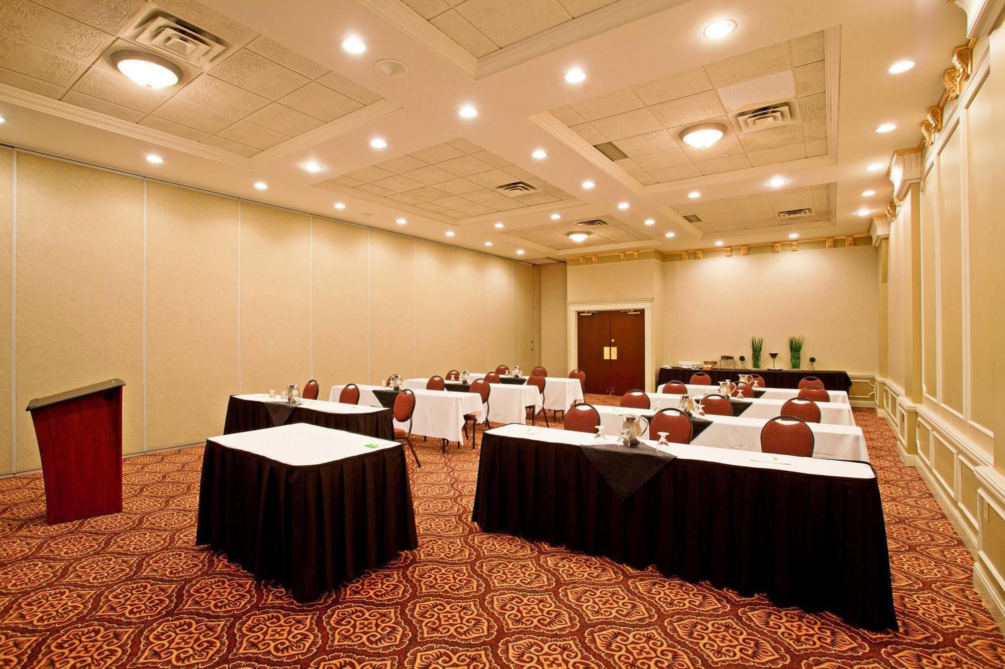 Holiday Inn Conference Centre Edmonton South By Ihg Kültér fotó